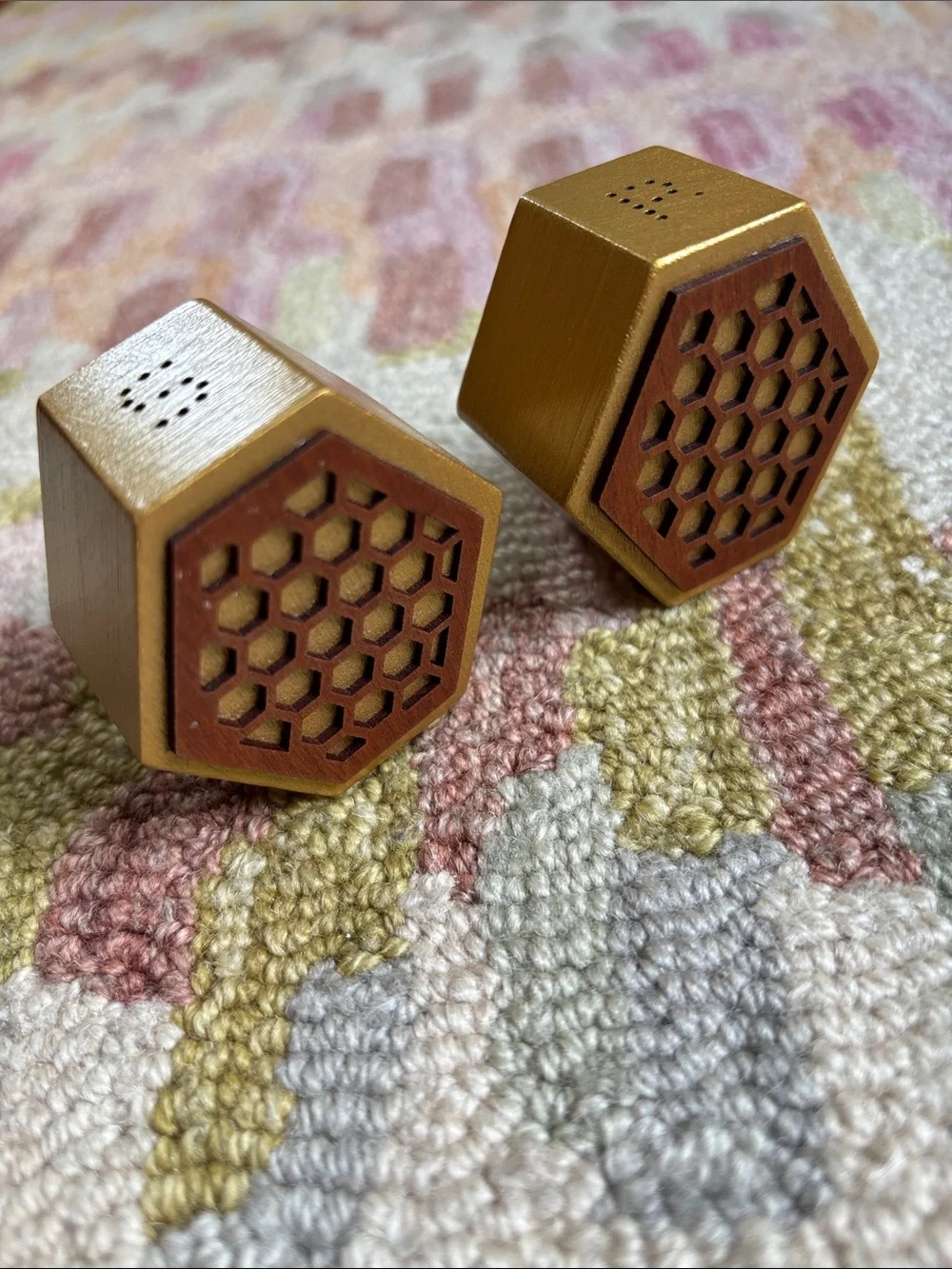 Honeycomb Wooden Hexagon Shaped salt + pepper shakers set modern design